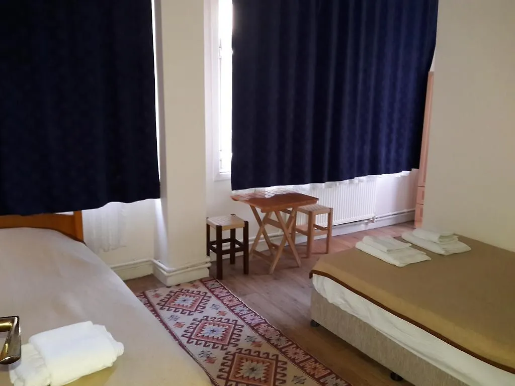 Hotel Karslioglu Estambul 3*,